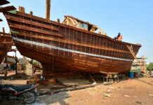 ગુજરાતનો બોટ બિલ્ડીંગ ઉદ્યોગ: સરકારનો યોગ્ય સાથ મળે તો વિશ્વના ફલક પર નામના કાઢે એવો ઉદ્યોગ! boat-bulding-industry-gujarat-industrial-times-article